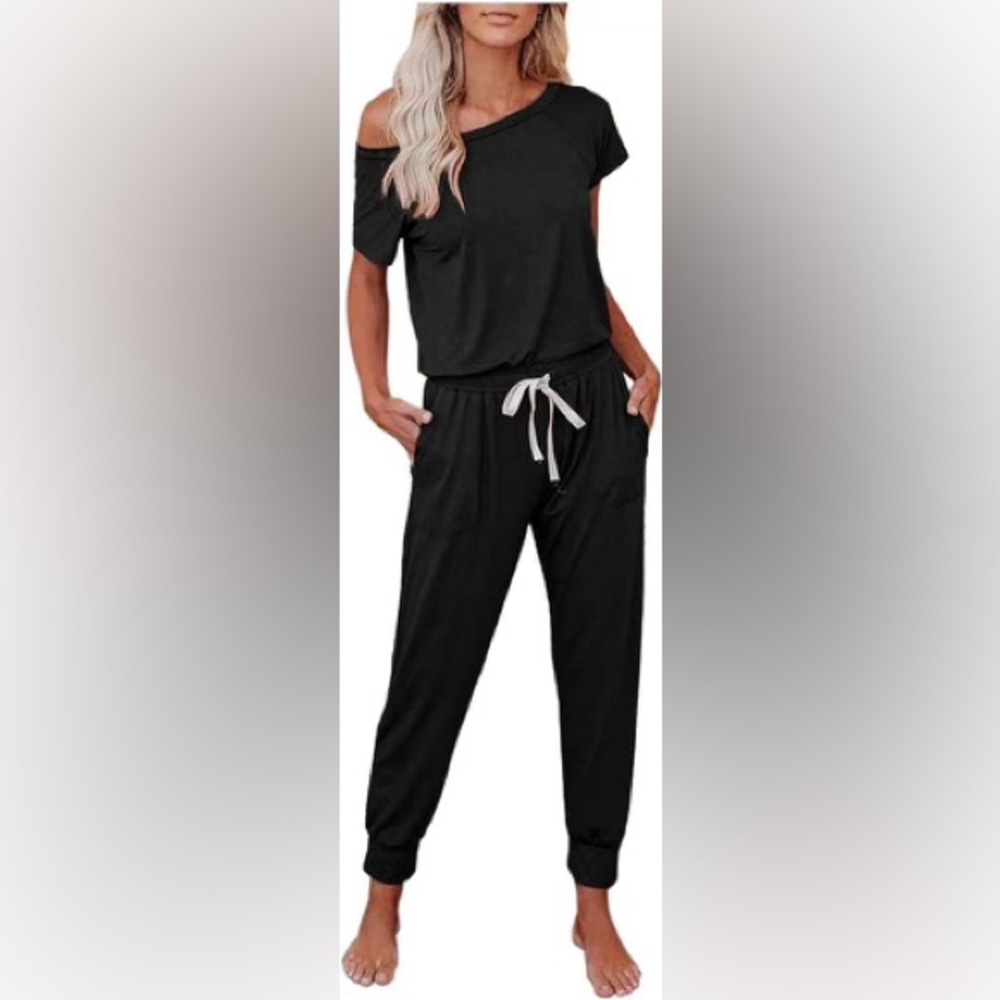 Black Jumpsuit light pilling.  Off the shoulder Size small